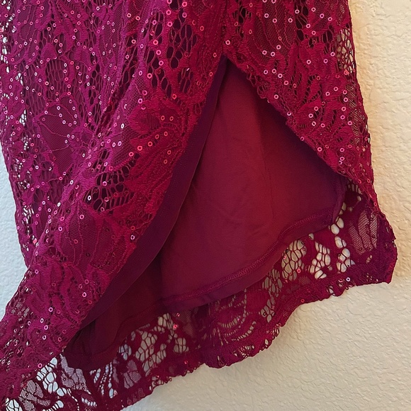GUESS - Pema Sequin Dress - Love Bite Berry Color - BRAND NEW - Never Worn - Picture 8 of 11